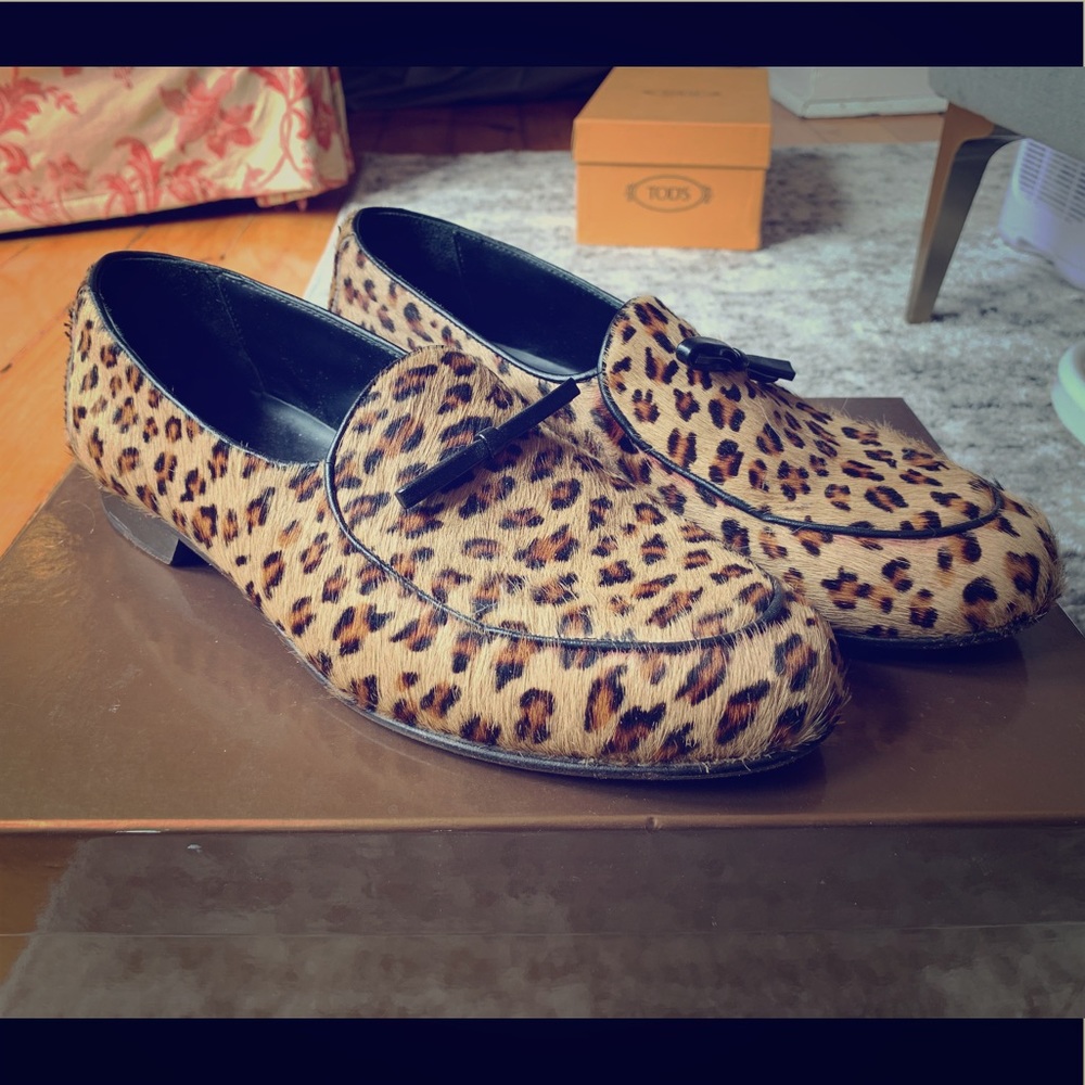 Wall + Water Leopard print loafers size 8.5